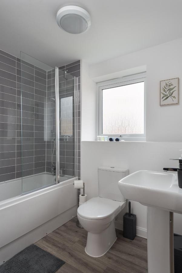 Two Bedroom Apartment - Milton Keynes By Aryas Properties Broughton  Luaran gambar